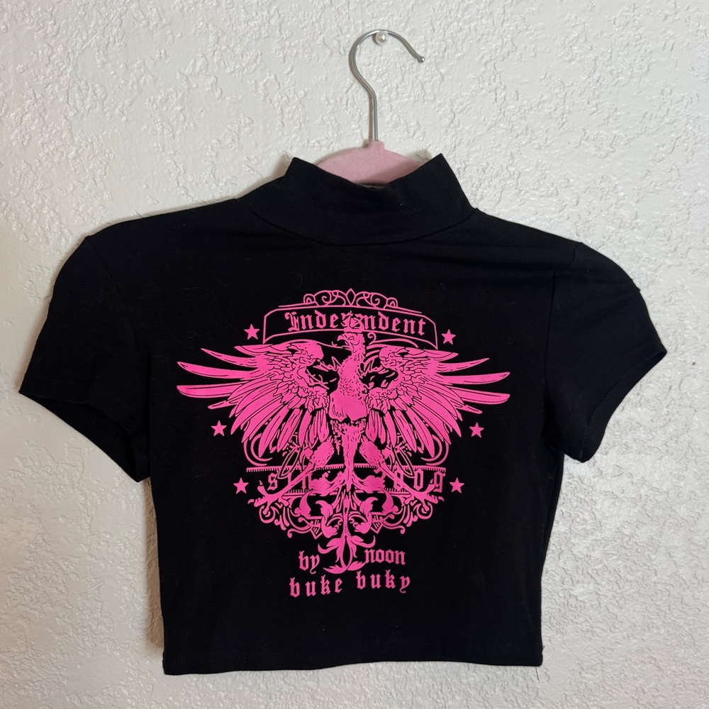 SHEIN Black and Pink Graphic Crop Top